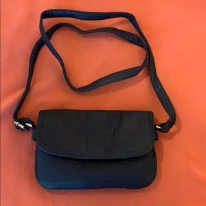 G.H. Bass & Co Leather crossbody bag